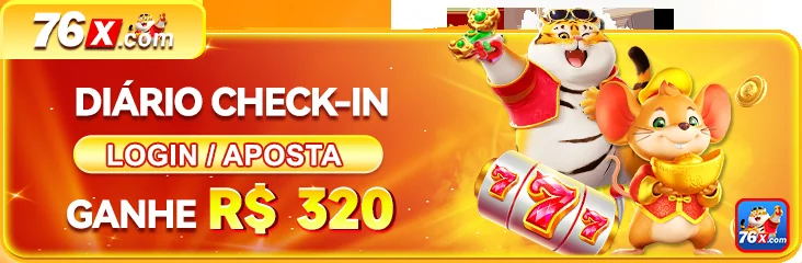 Jogadores em mesa de blackjack no cassino ao vivo